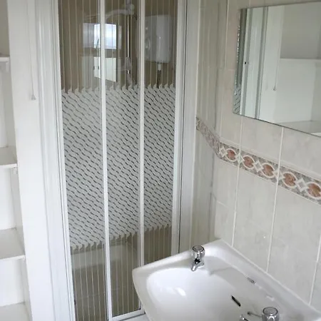 Fort Farmhouse Self-catering * Castlegregory
